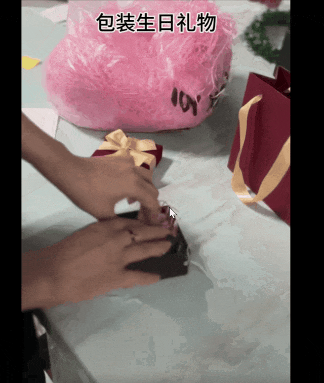 友怎么把Cos委托玩成了最会割韭菜的职业？澳门新葡京网页日薪500元的“纸片人”男(图26)
